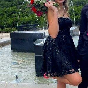 Homecoming dress (Windsor size small)